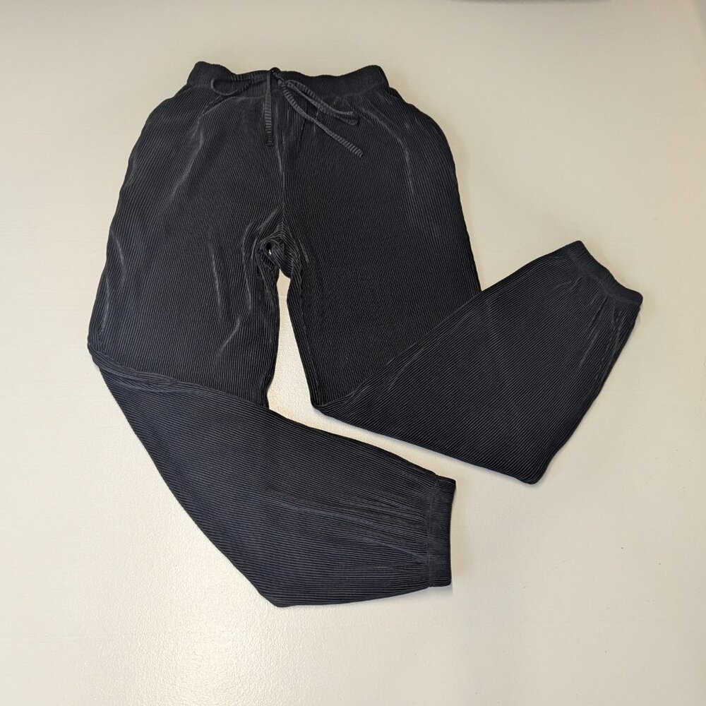 NWT Sans Souci Size Small Black Ribbed Jogger Pants